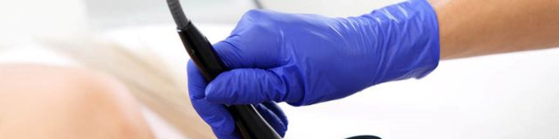 派遣美容師の裏側：自由な働き方の真実とリスクとは？